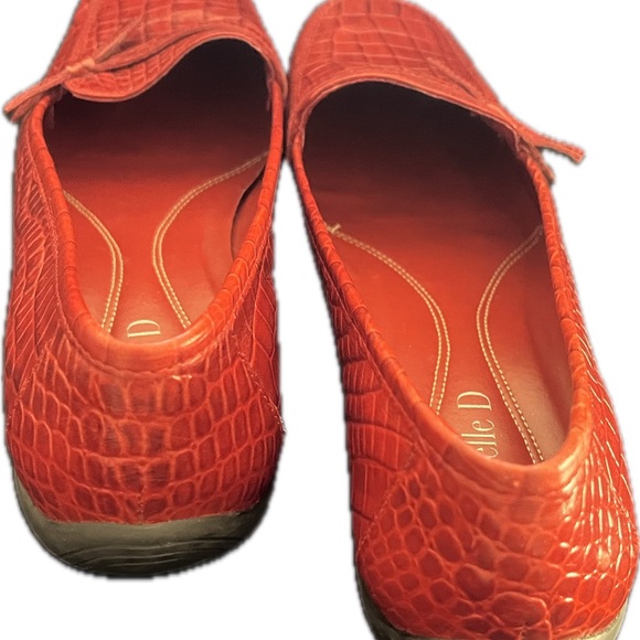 Michelle D Red loafer - Picture 7 of 12